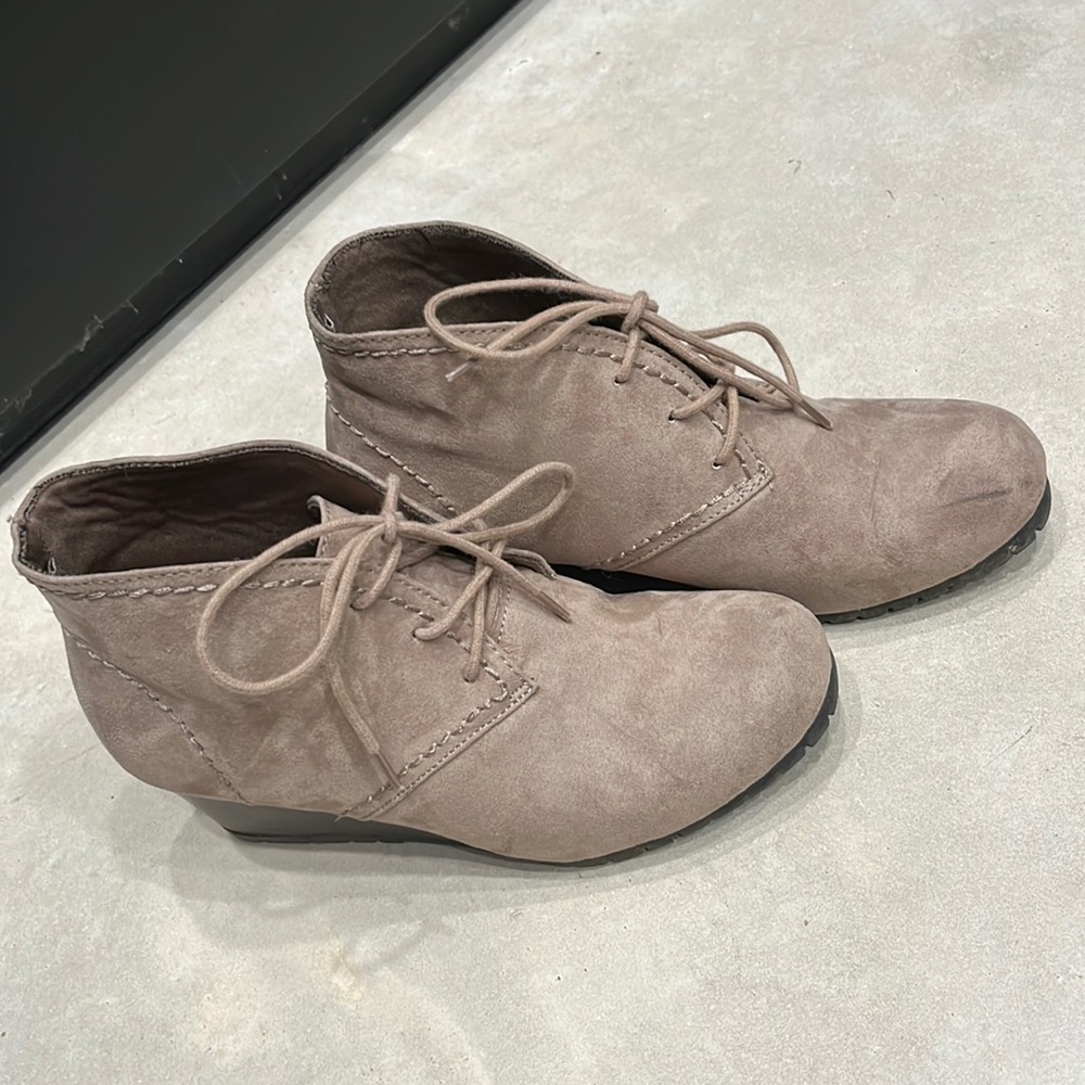 Size 7 Wedge Booties
